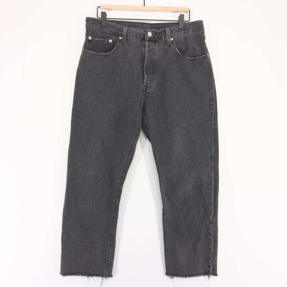 Levis 501 Jeans Womens 32 Black Denim Raw Hem Crop Straight Leg Button Fly